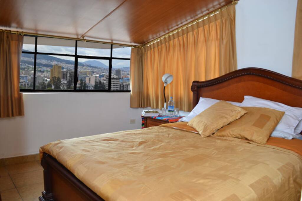 Matrimonial Queen Bed en suite facilities