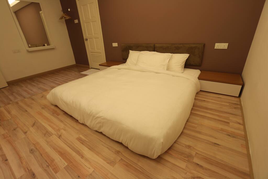 Spacious Room 1