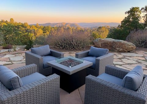 180° Sunset Views | Hot Tub I Fire Pit I Game Room