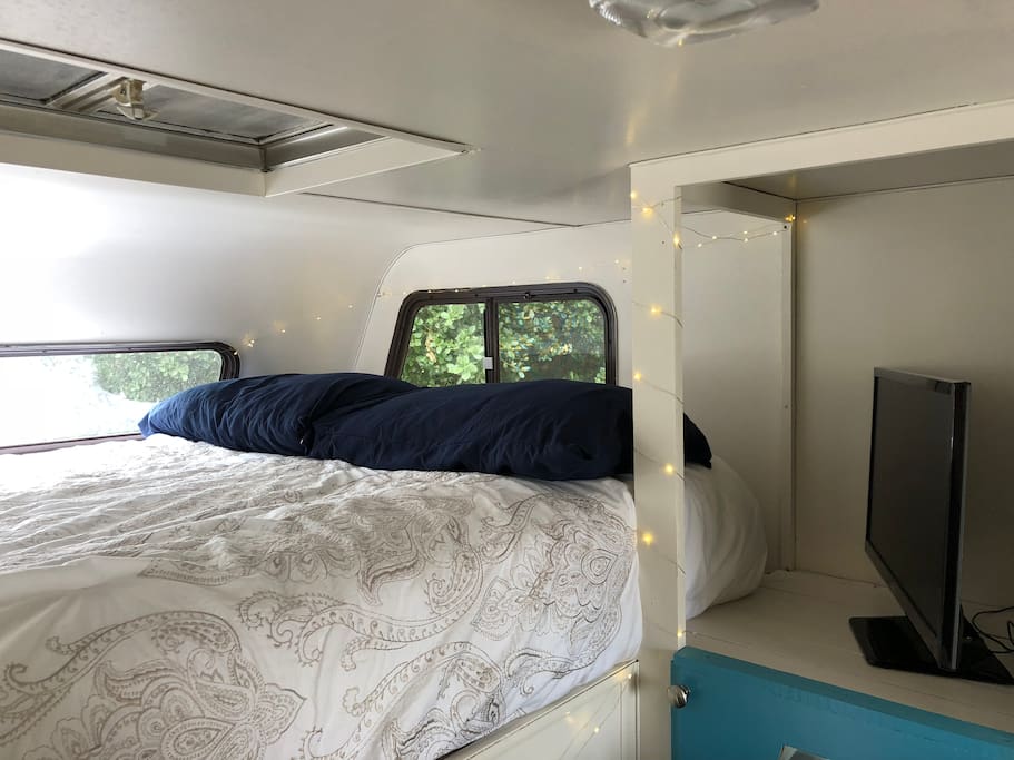 Full size comfy mattress and tv