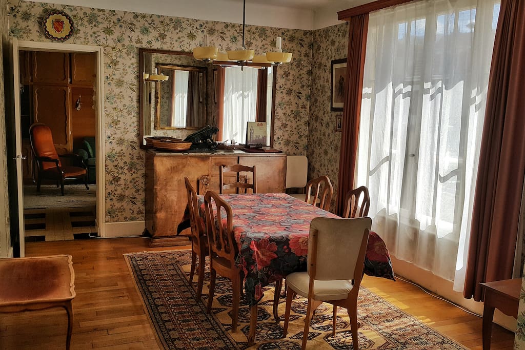 dining room