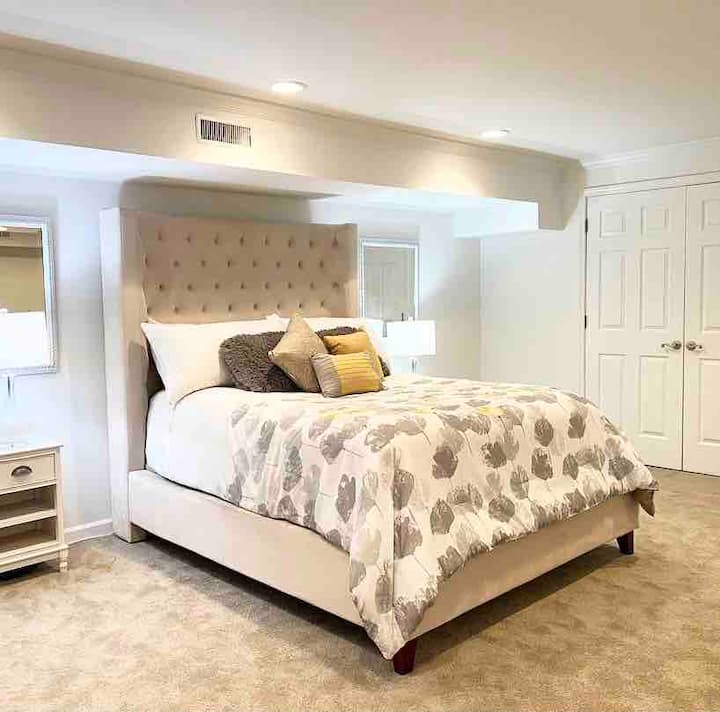 Bračni krevet (širine 150-179 cm)