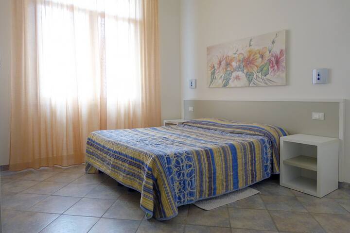 Habitación
Armario con caja fuerte