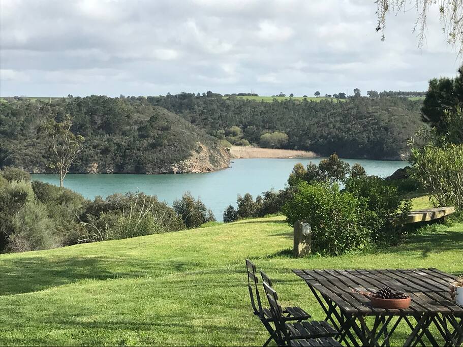 rio visto do jardim
