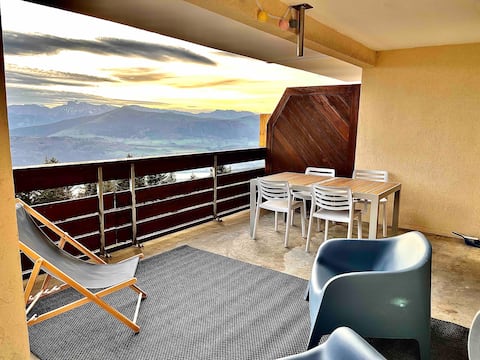 T3 large terrace with stunning views