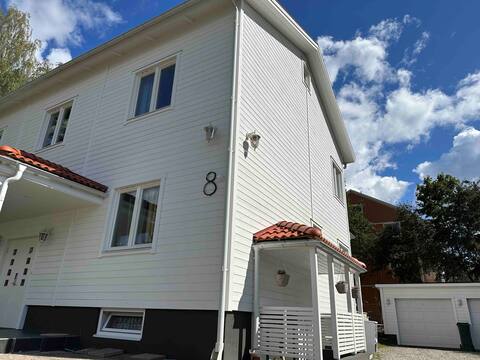 Newly renovated accommodation in residential area