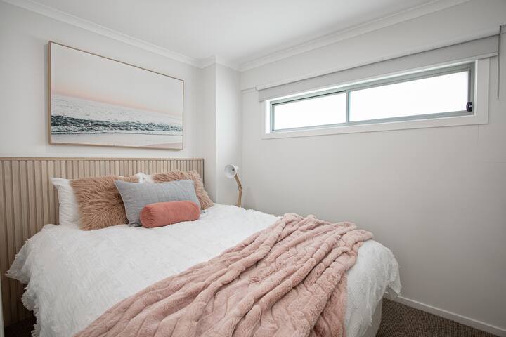 Ocean Breeze Retreat gallery image 4