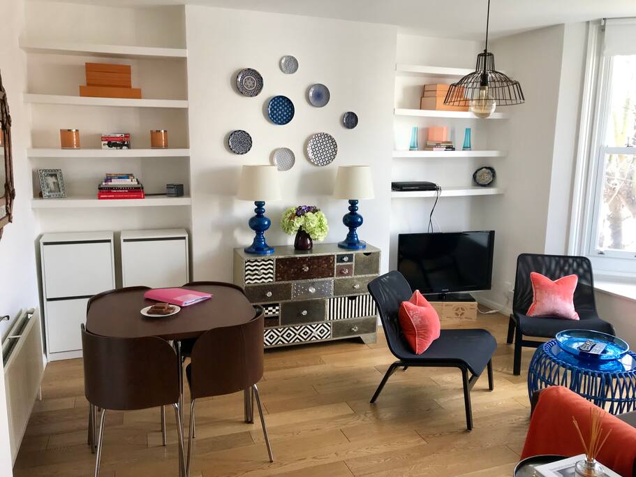 Vibrant and light living room