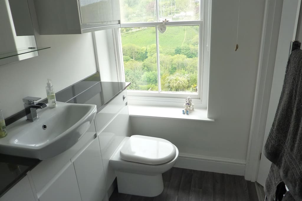 Ensuite