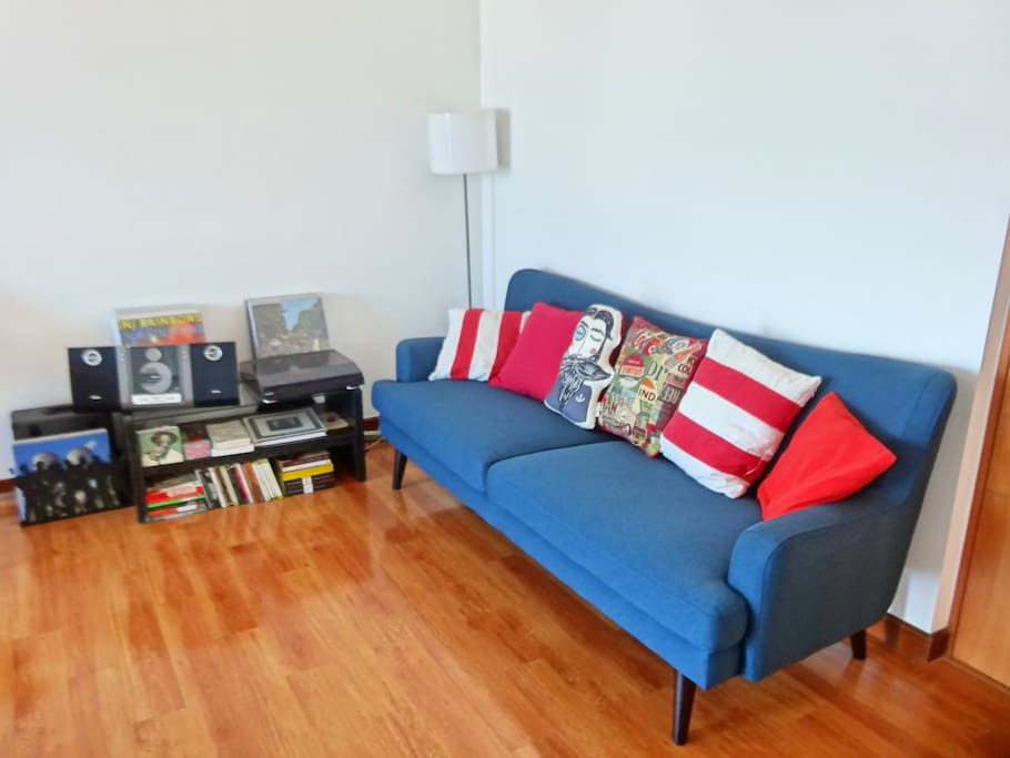 I'm Orlando and I live with my flatmate Esteban. See that pillow with a mustache and a beard? It was made in the image, in the likeness of my roommate.