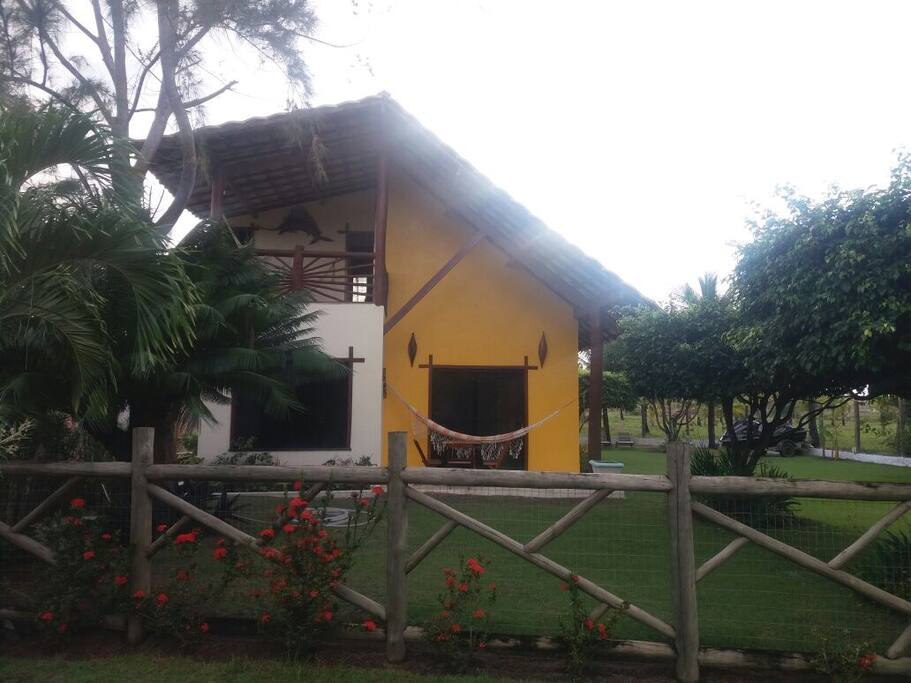 Vista frontal da casa