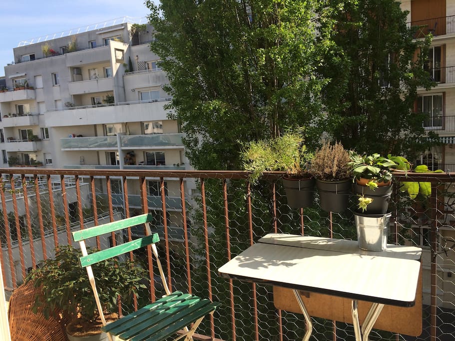 Balcon toute la longueur de l'appartement.