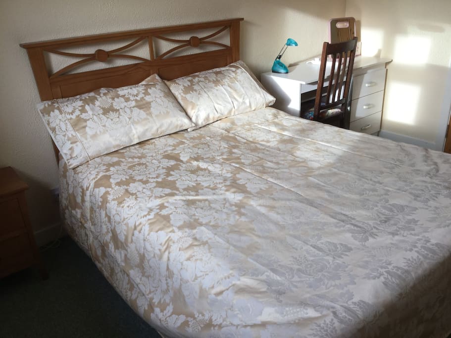 warm cosy bedroom