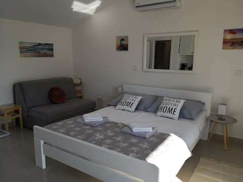 Successful Airbnb property: Studio Umag for 2 person with pool and view in Katoro