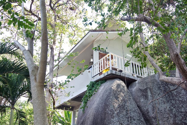 Rock House. Seaview, Nearby The Beach. Shared Pool - Thailand