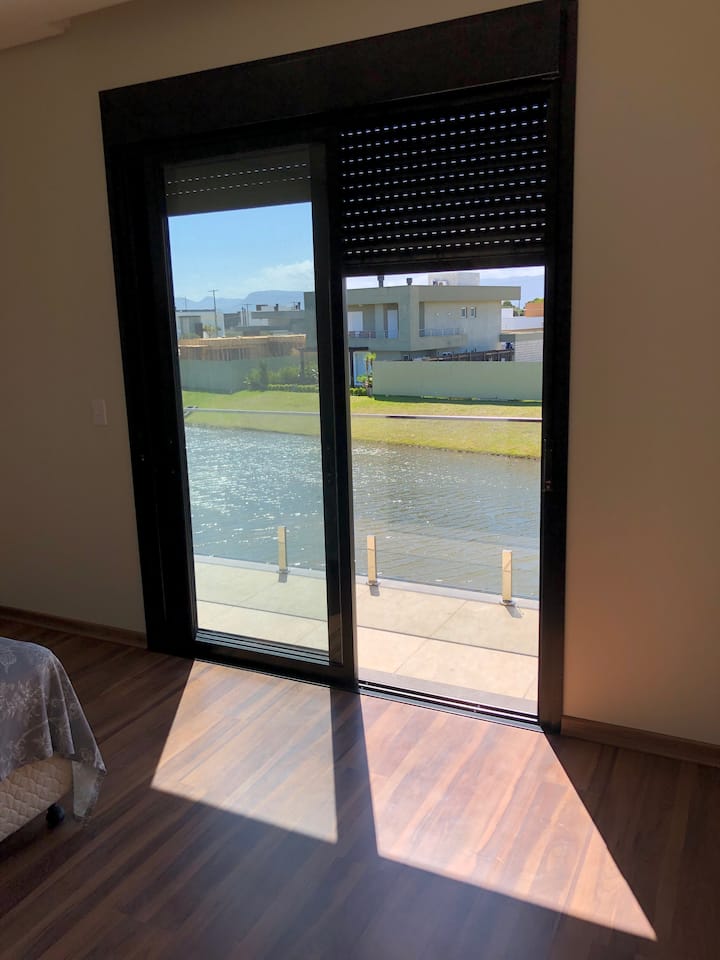 Tazama kwa ajili ya au ziwa da suíte 