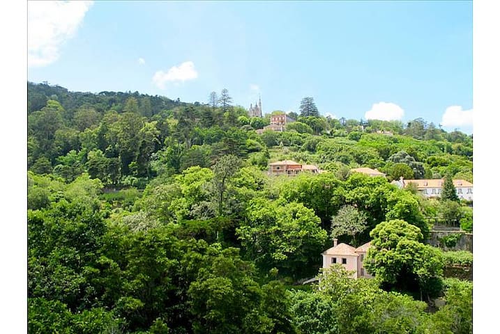 Heart of Sintra – Amazing Views, Pool & Garden