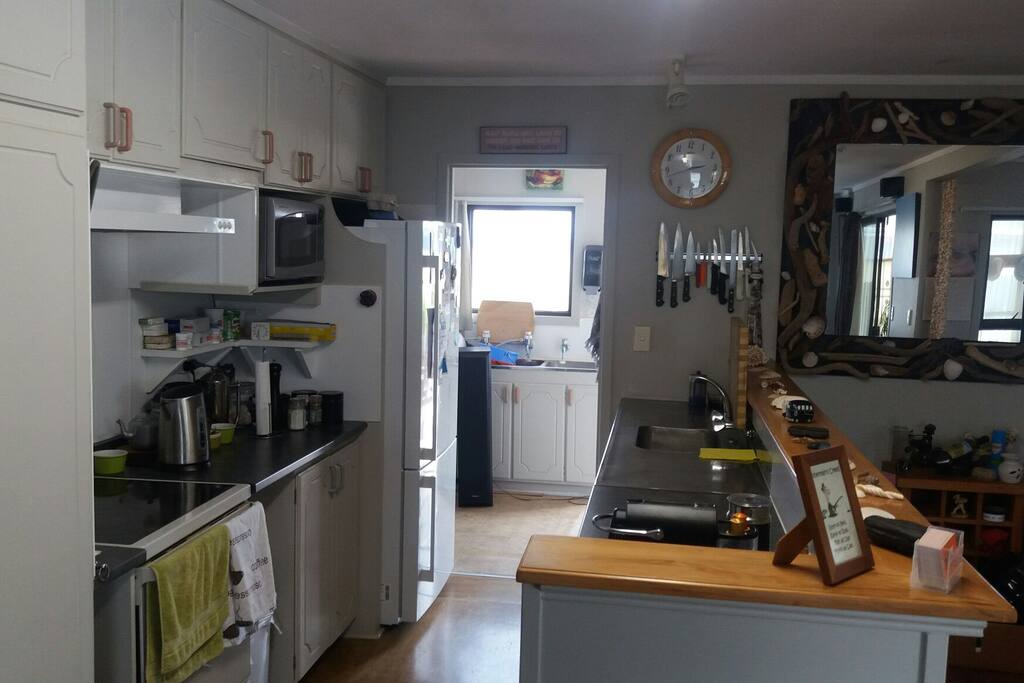 Small but clean and versatile. Cook eat and clean.