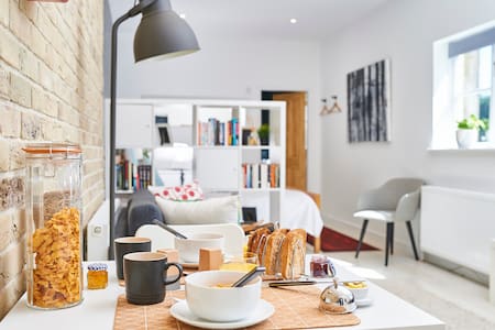 Goose's Place: a contemporary living space