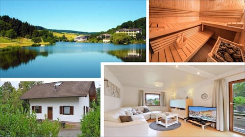 Holiday house Anne (private sauna, forest, lake, WiFi,AC)