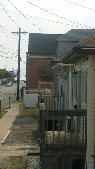 1 block to beach