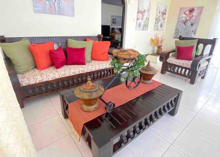 Cozy House in Santiago Monumental Zone Houses for Rent in Santiago De