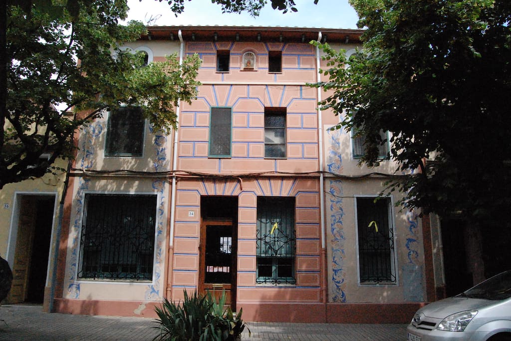 Façana i Entrada Principal