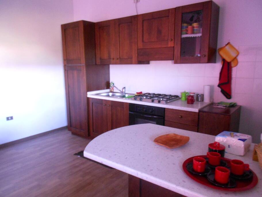 Cucina con tazzine