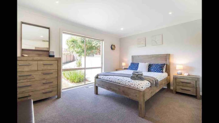 Dormitorio doble tamaño queen