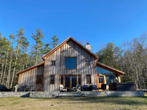 Top Airbnb: Barn Home - Solar! - Music Studio, Views & Hot Tub in Catskills