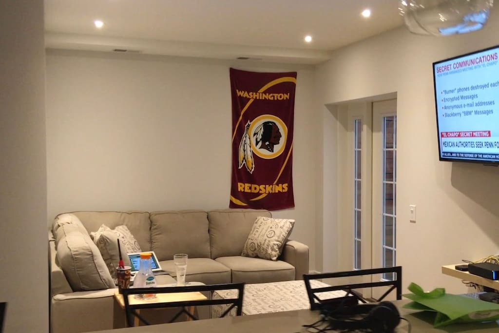 Living room-There's a Wii!
