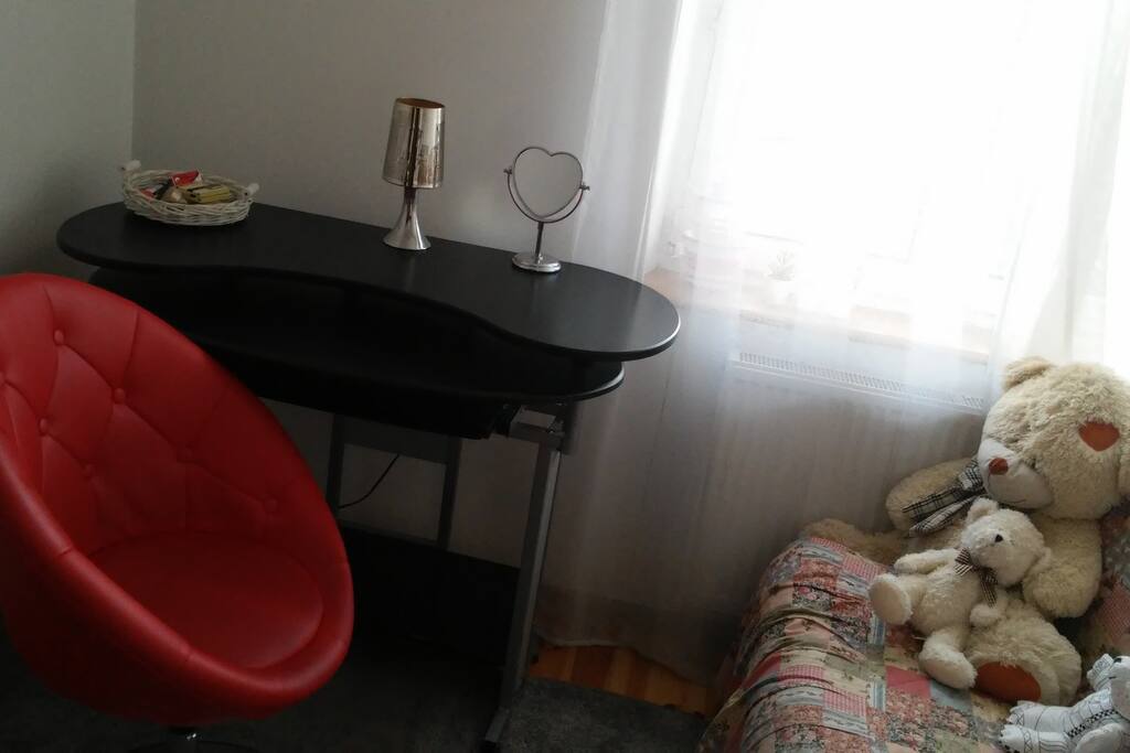 Desk, comfortable chair