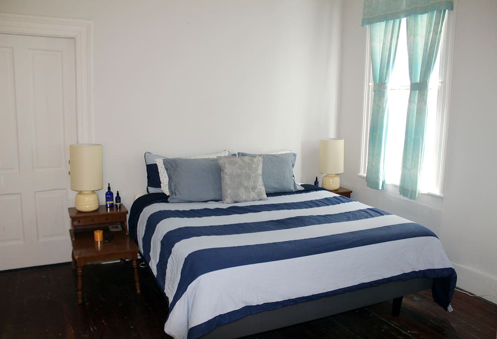 Downstairs Master Bedroom with Serta Motion Perfect Adjustable King Bed and En Suite Bathroom