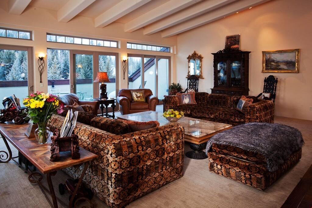 Relax and unwind in the spacious living area.