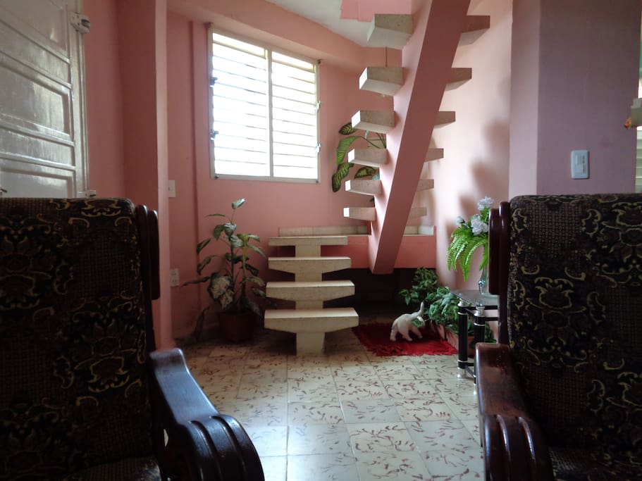 The living room of Asia Hostal, a place to share with family.--La sala de del hostal Asia, un lugar para compartir en familia.
