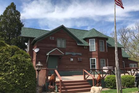 Double Eagle Lodge Cabins For Rent In Pulaski
