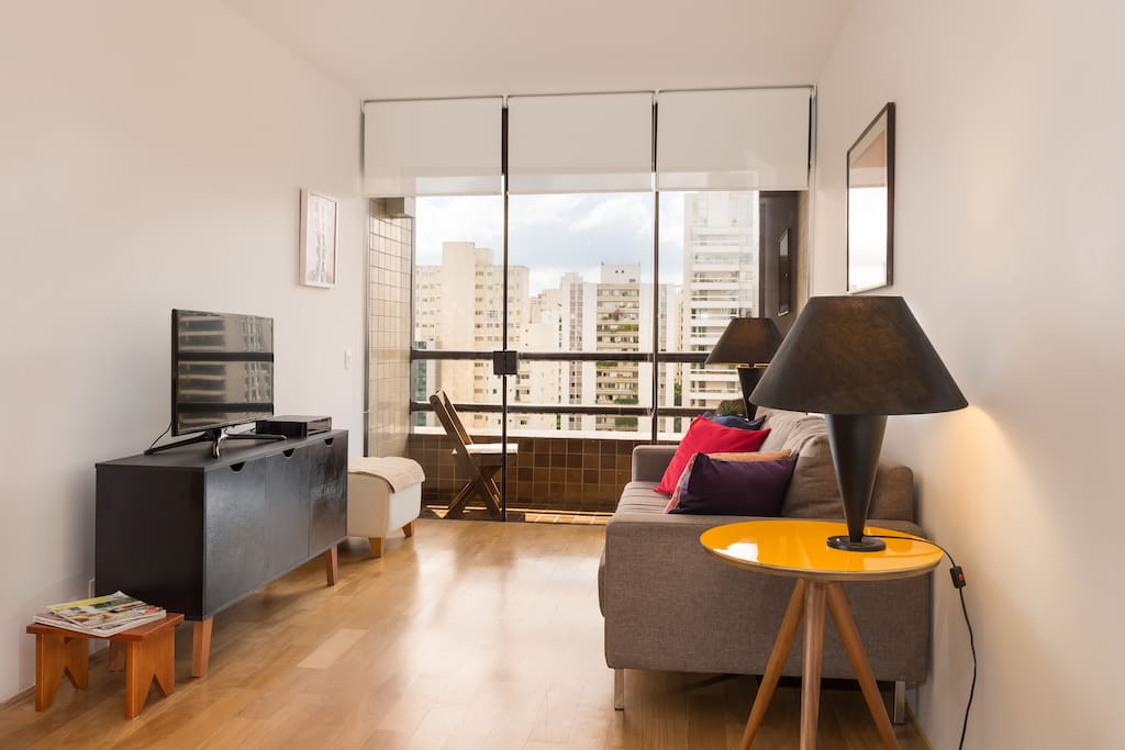 Sala de estar com varanda