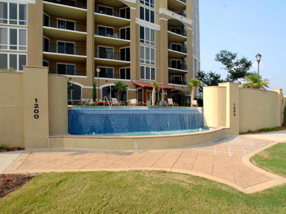 Infinity Pool