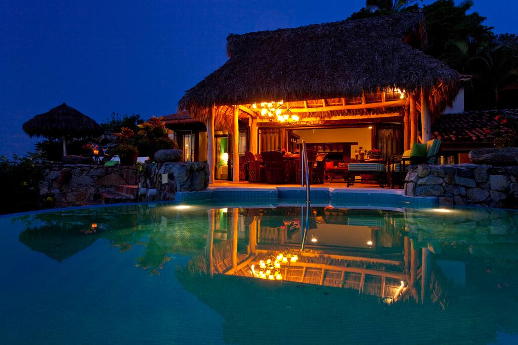 Main house with two King Bedrooms plus 3 twin beds.