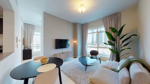 Popular Airbnb listing: Lovely Apartment with Convenient Location (B-02) in Dubai Marina