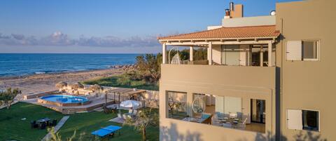 Aptenia Villa, on the beach