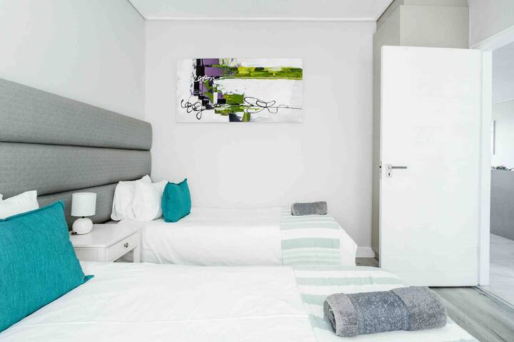 Beach Cabana with a view on the Table Mountain! gallery image 3