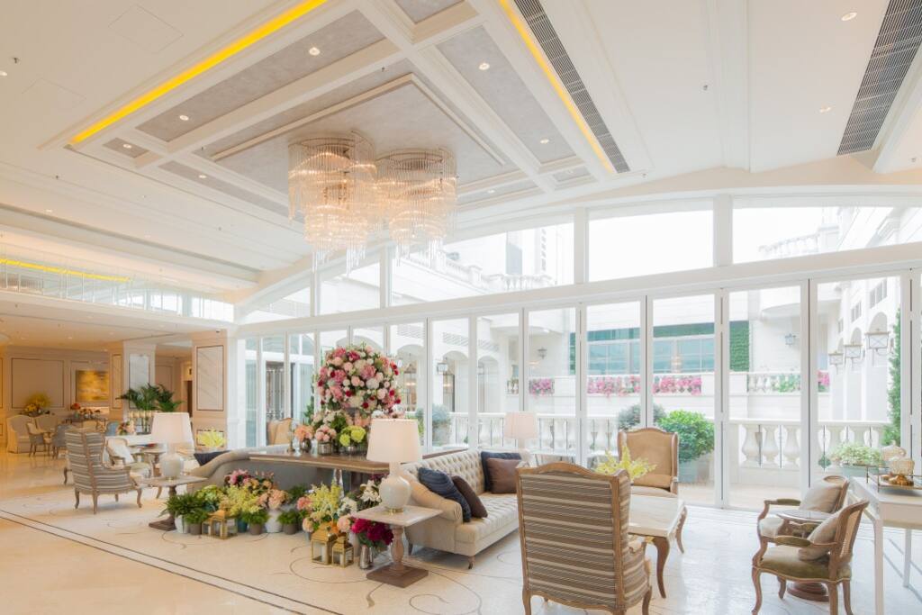 Club House - Lobby