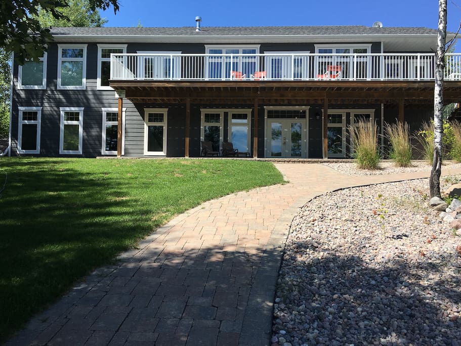 Lac Du lake front on Bird River. Hot tub! Cottages for Rent in Lac du Manitoba
