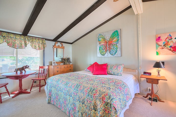 ห้องนอน # 2
เตียงคิงไซส์