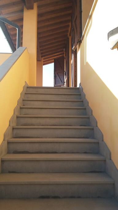 Scala accesso appartamento