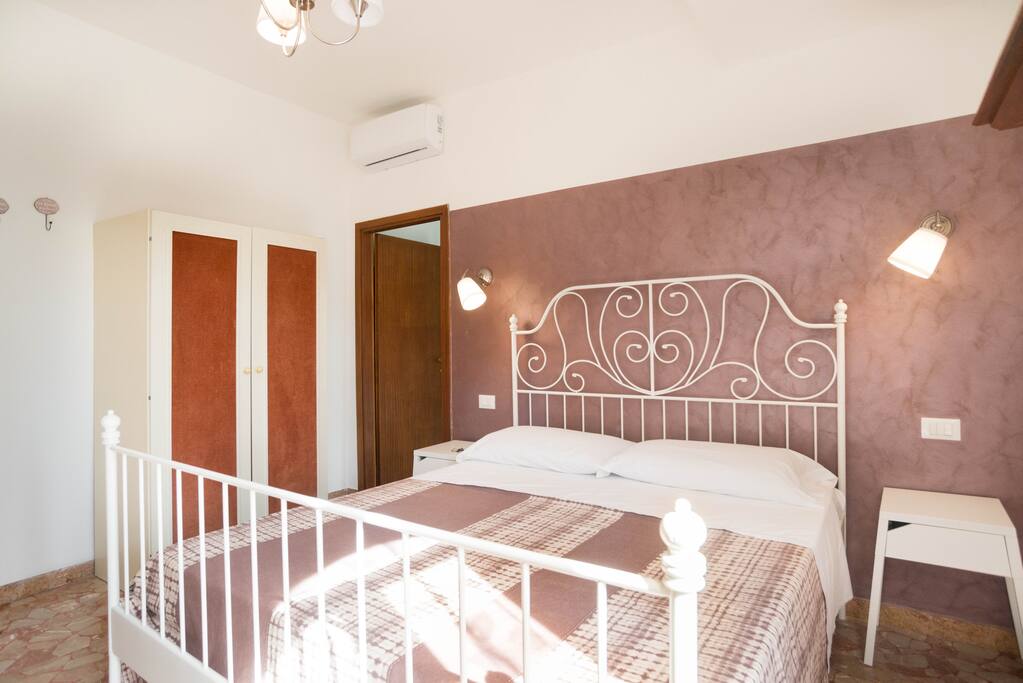 YOUR Charming&Chic Room