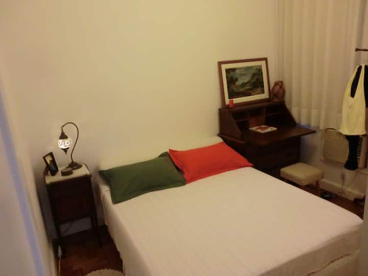 Quarto 2 / חדר מס '2