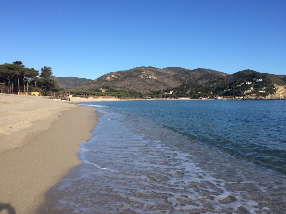 La vicina spiagga di Marina di Campo