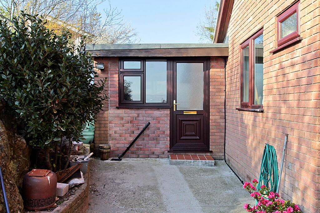 Self Contained 1 Bedroom Apartment